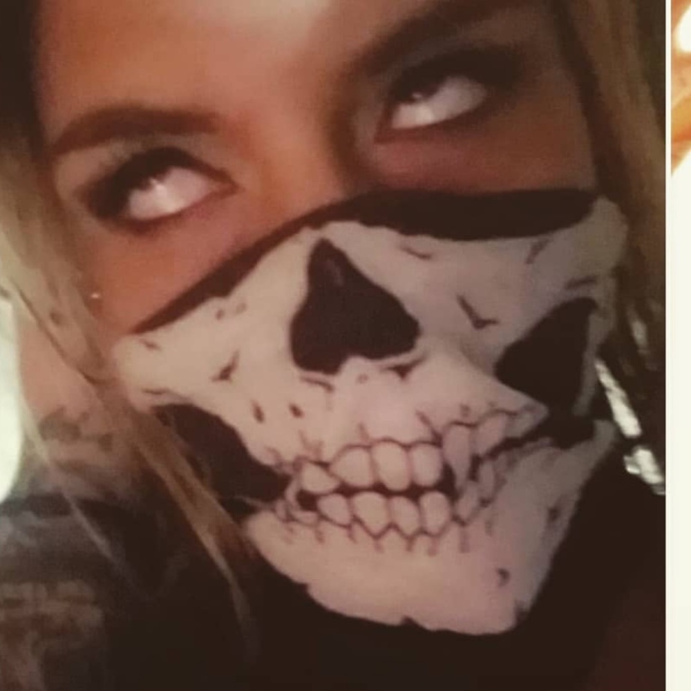 Meet your Posher, Emily j